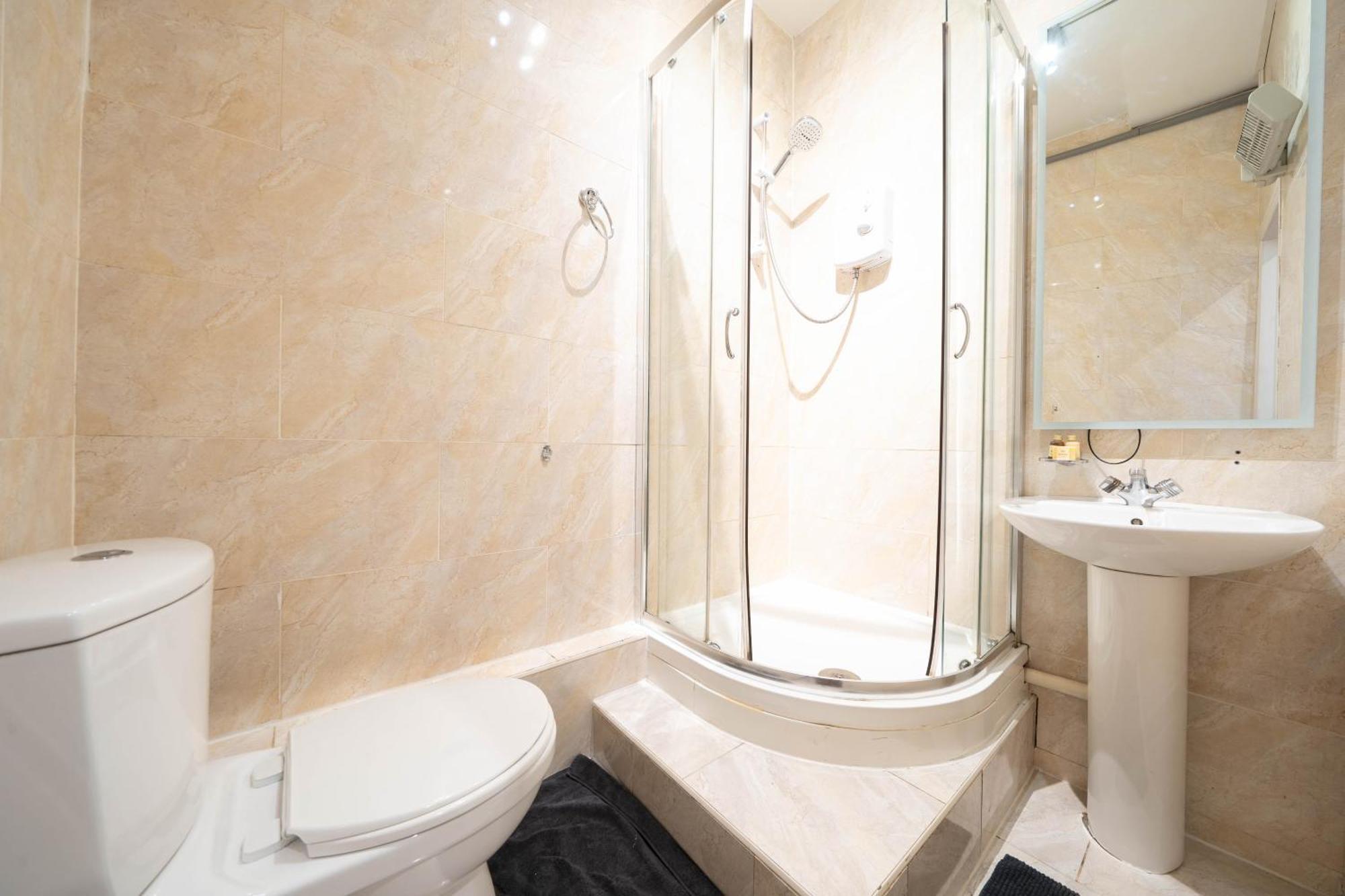 Sapphire Appartement Londen Buitenkant foto